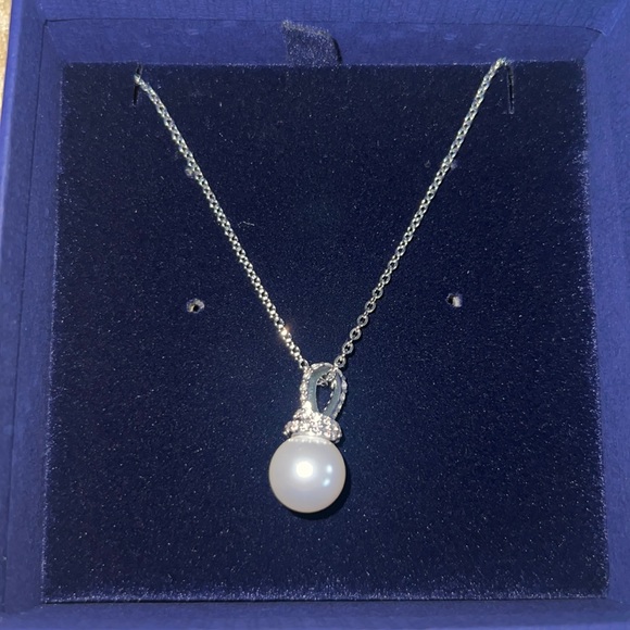 Swarovski Jewelry - Swarovski pendant necklace